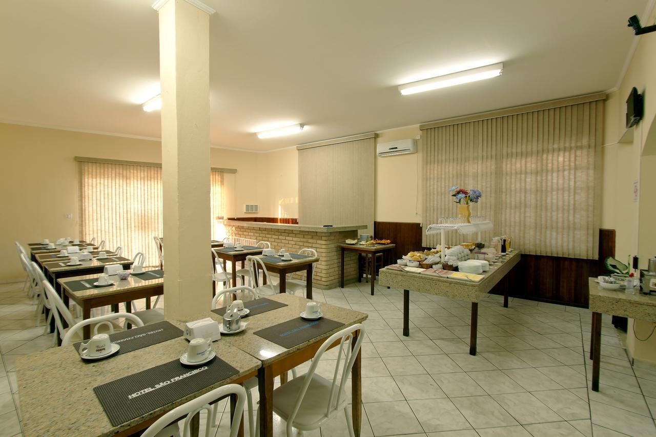 Hotel Sao Francisco Агуас-ди-Линдоя Экстерьер фото